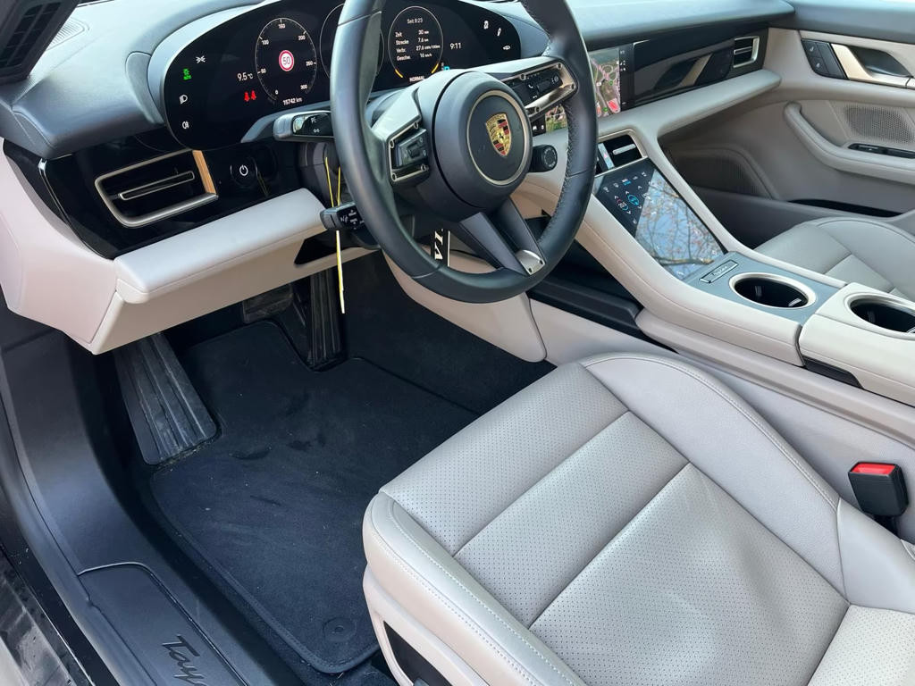 Porsche Taycan