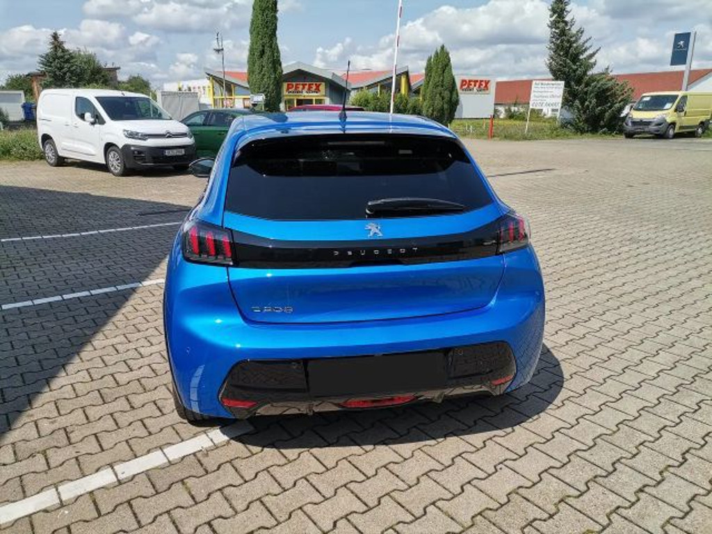 Peugeot e-208