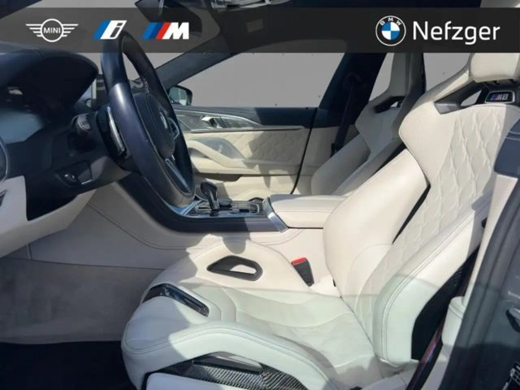 BMW M8