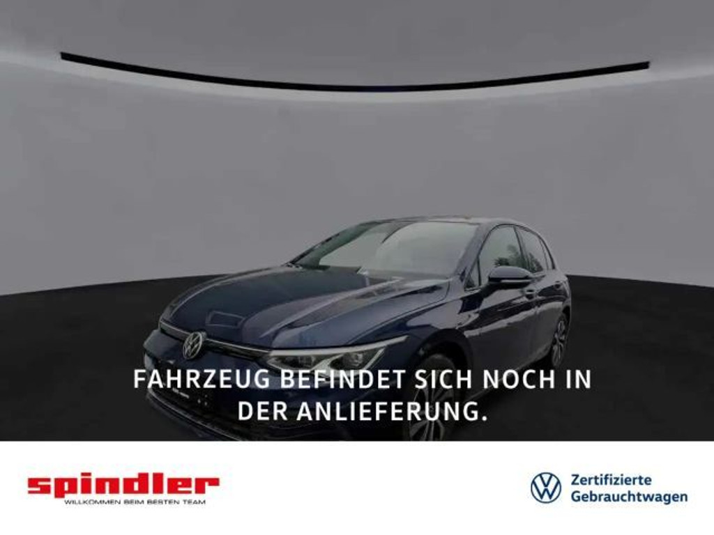 Volkswagen Golf 2023 Benzine