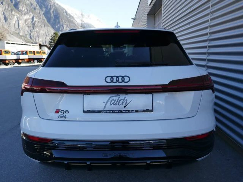 Audi Q8 e-tron