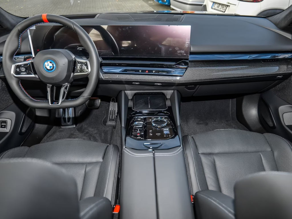BMW i5