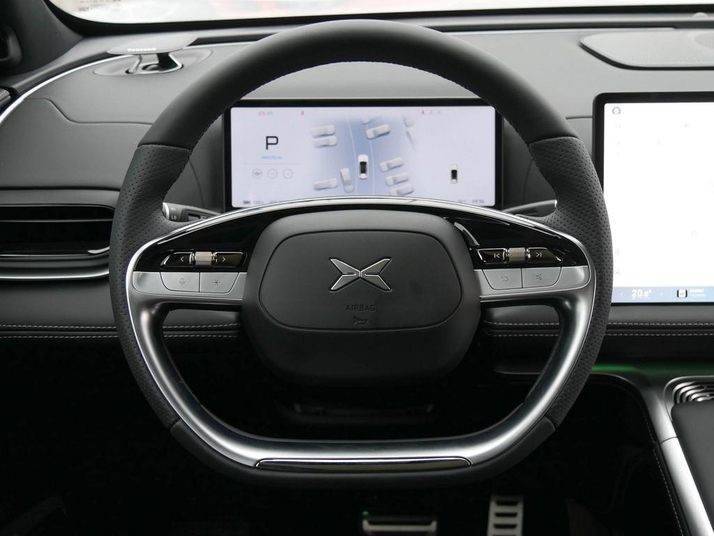 Xpeng G9