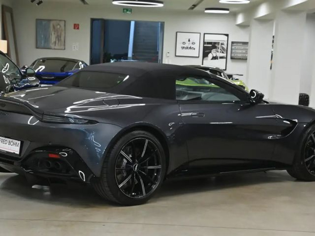Aston Martin Vantage