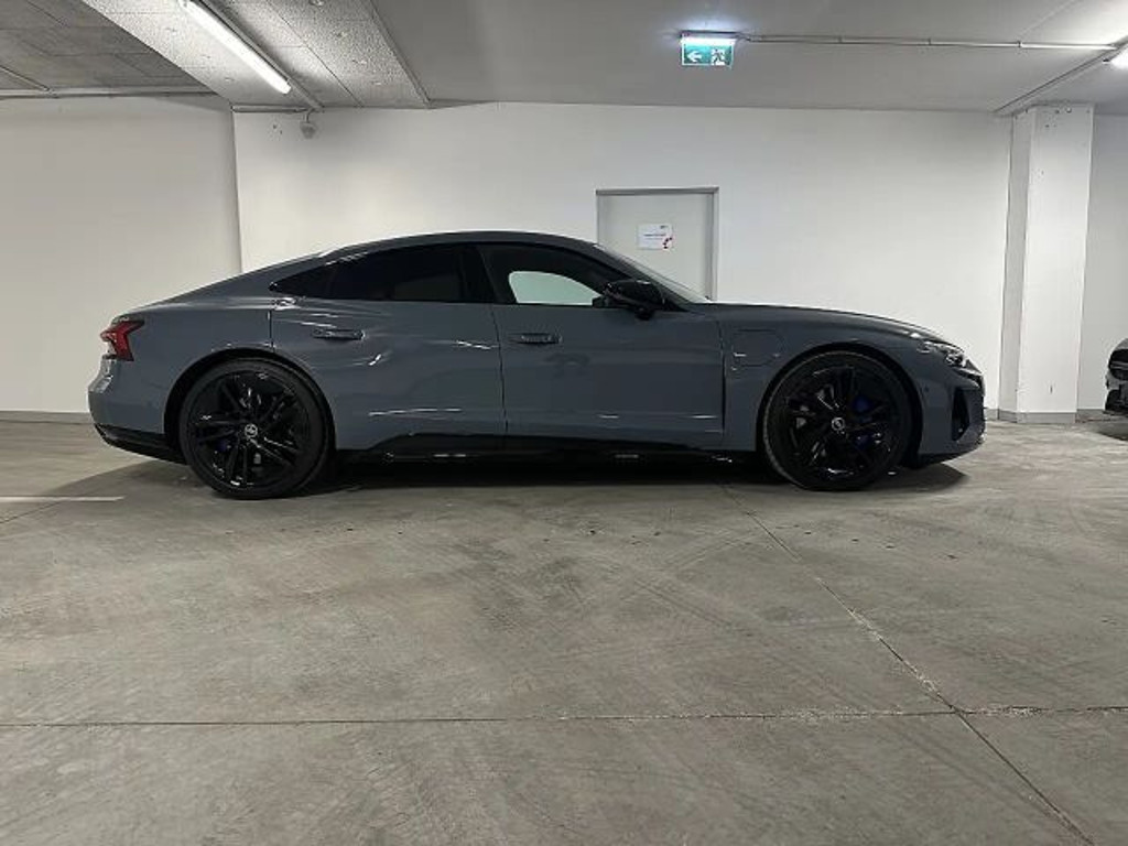 Audi e-tron GT