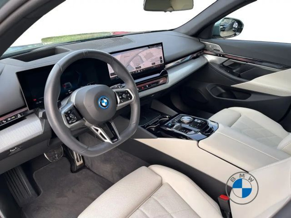 BMW i5