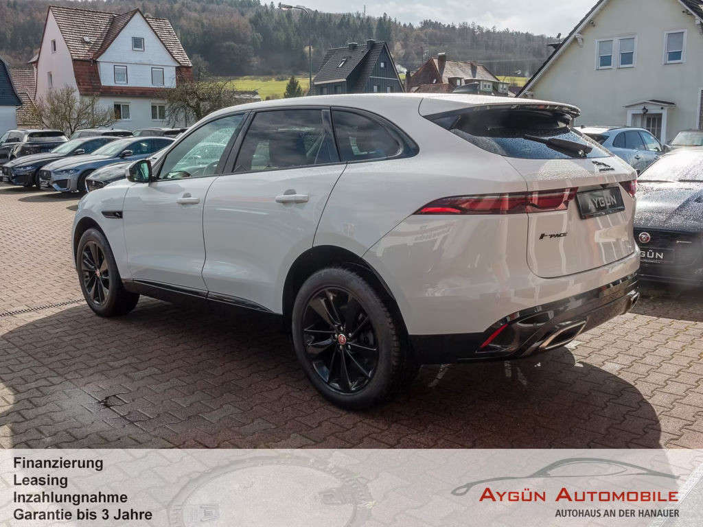Jaguar F-Pace