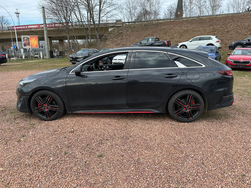 Kia ProCeed