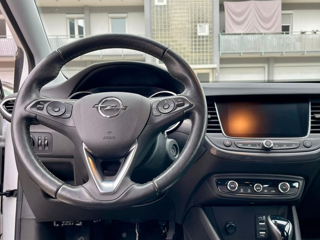 Opel Crossland X