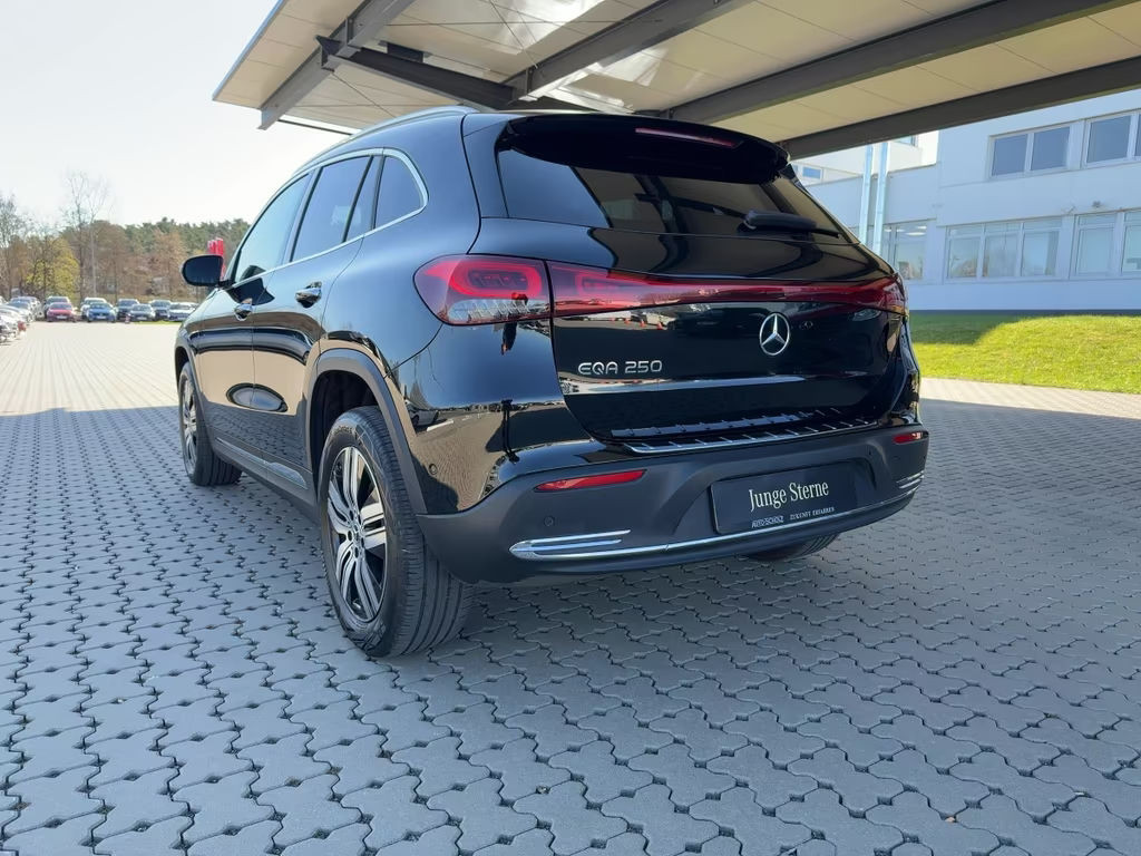 Mercedes-Benz EQA