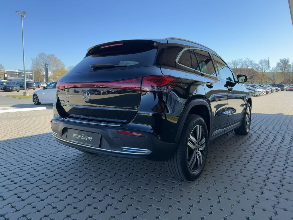Mercedes-Benz EQA