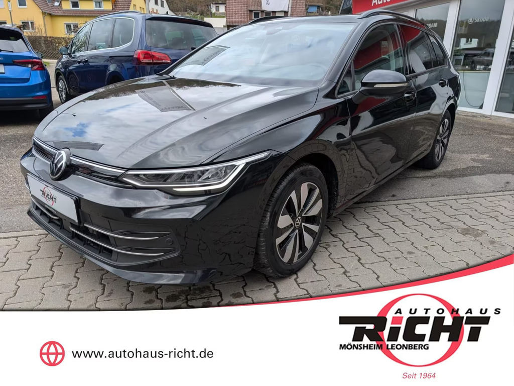 Volkswagen Golf 2024 Benzine