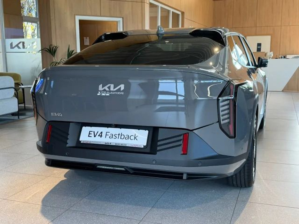 Kia EV4
