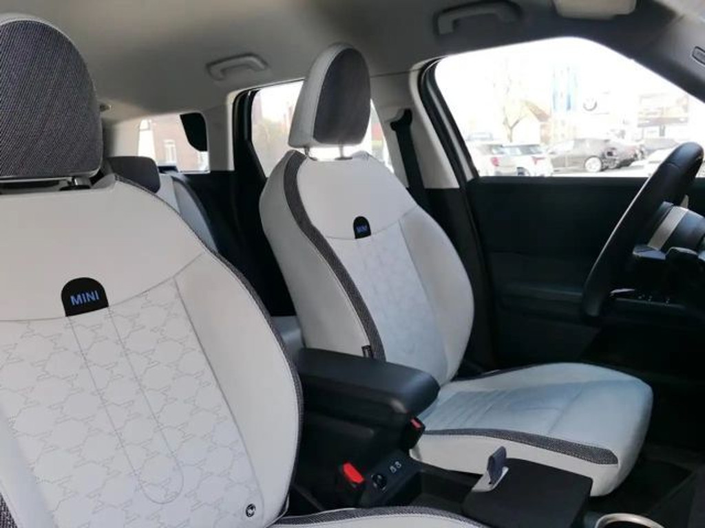 Mini Countryman E