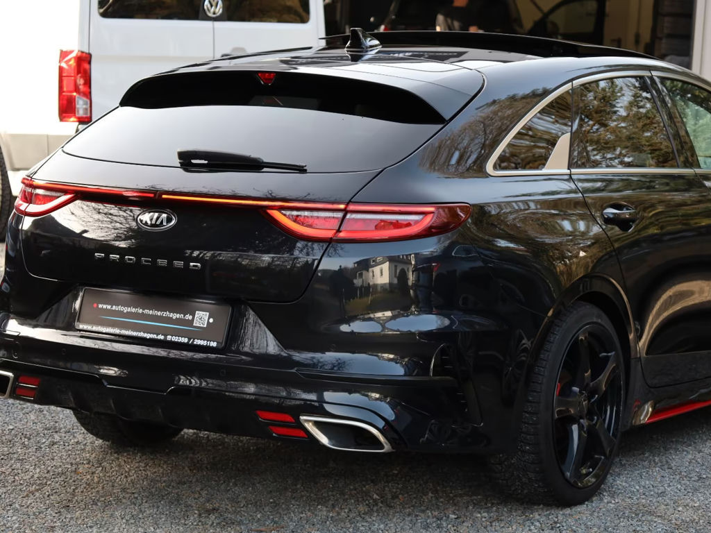 Kia ProCeed