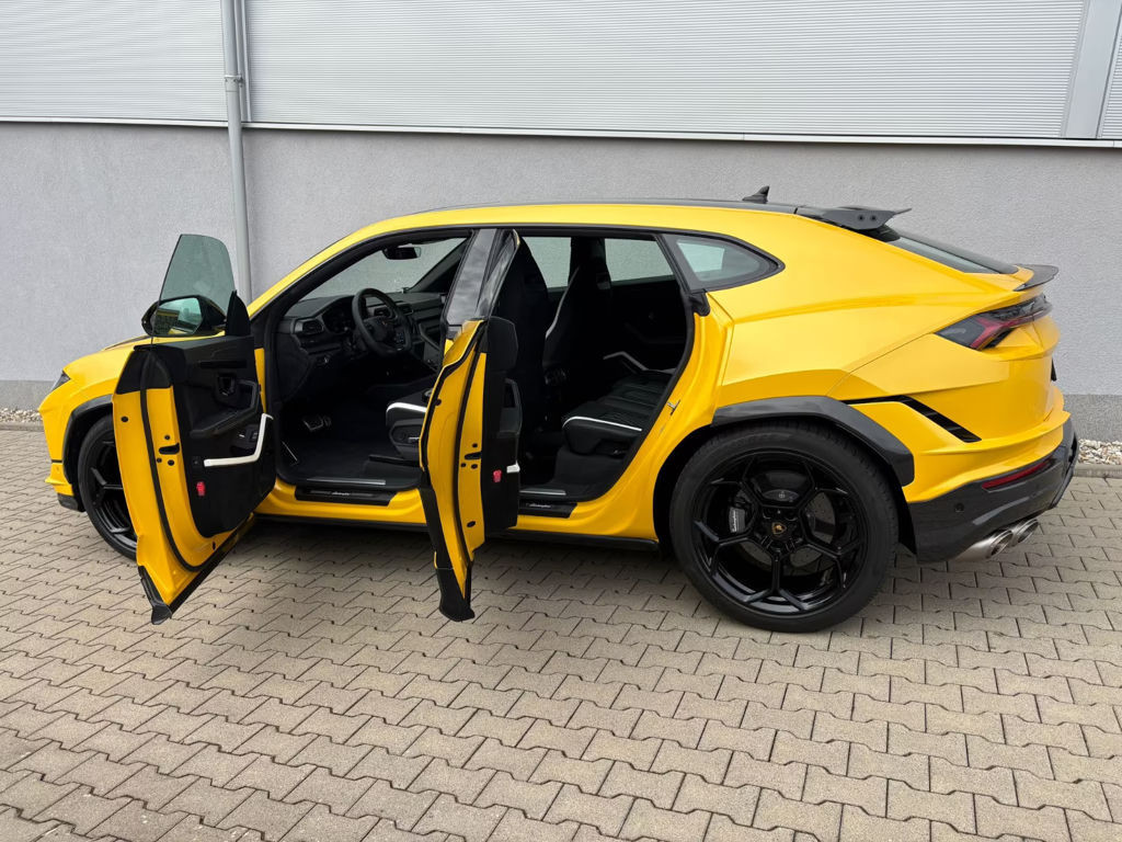 Lamborghini Urus 2025 Benzine