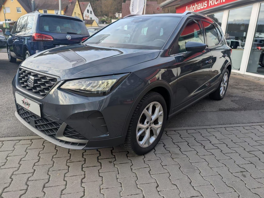 Seat Arona