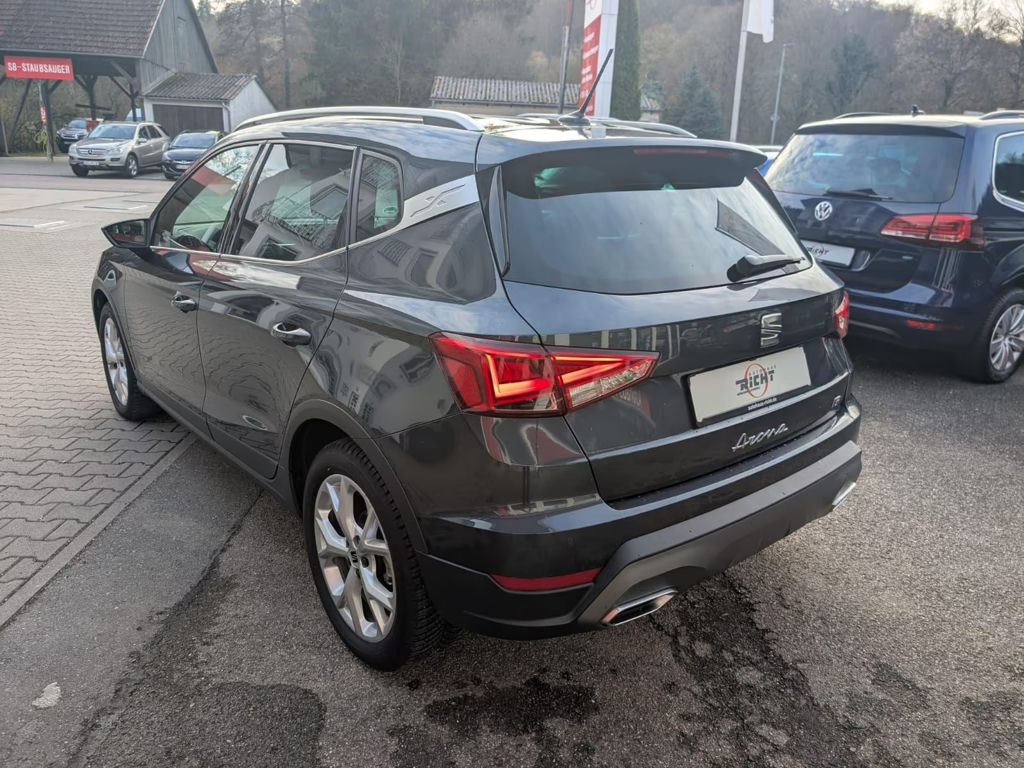 Seat Arona