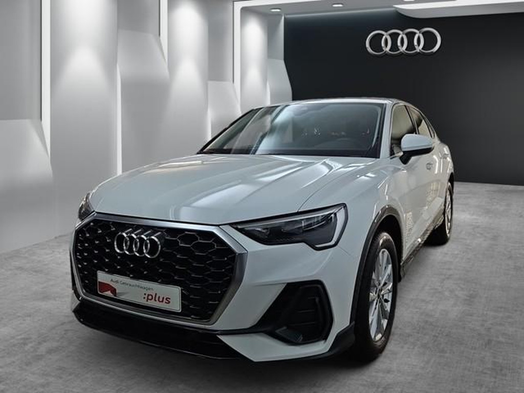 Audi Q3 2023 Benzine