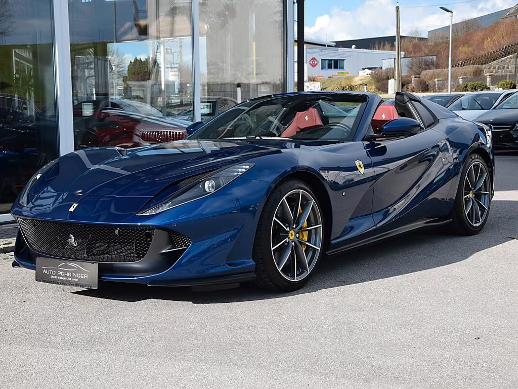 Ferrari 812