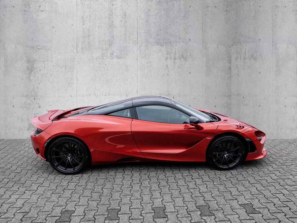 McLaren 750S