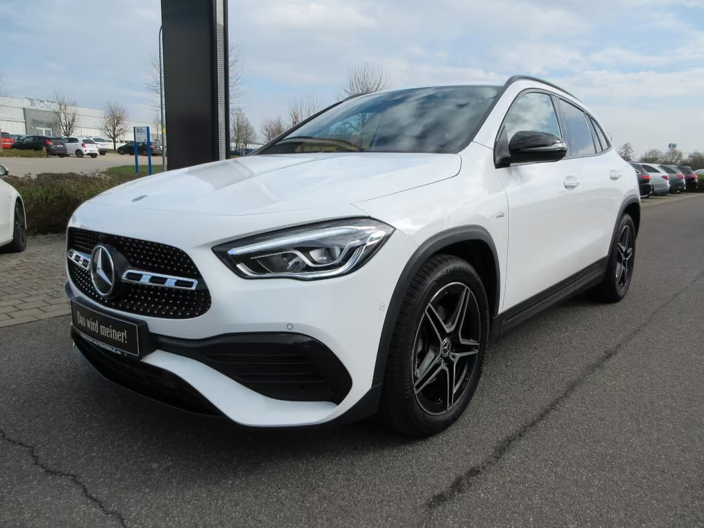 Mercedes-Benz GLA-Klasse 2023 Benzine