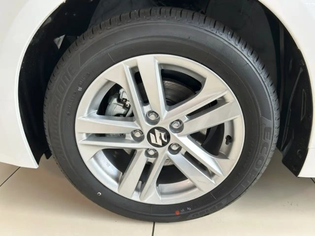 Suzuki Swace