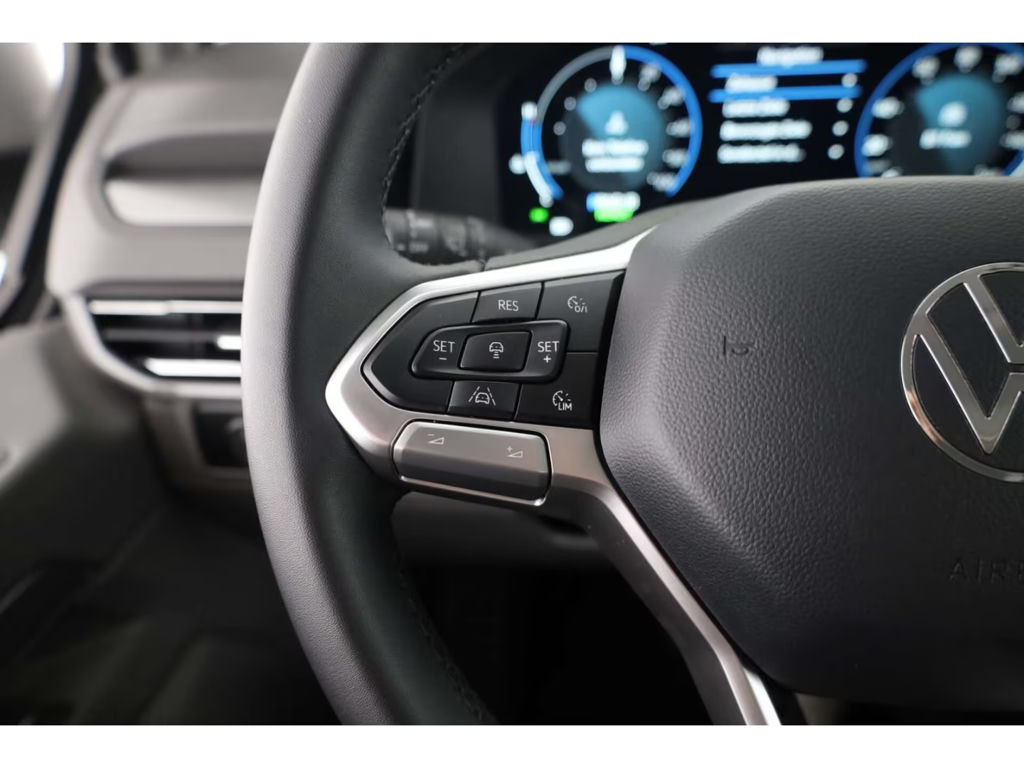 Volkswagen e-Caravelle