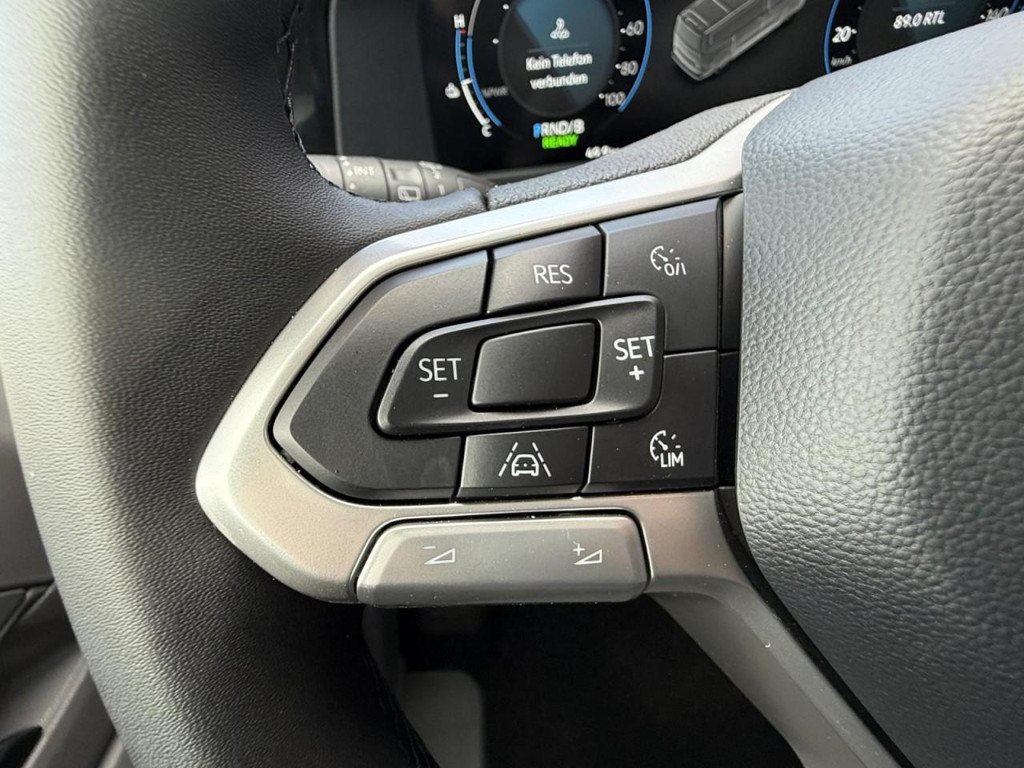 Volkswagen e-Caravelle