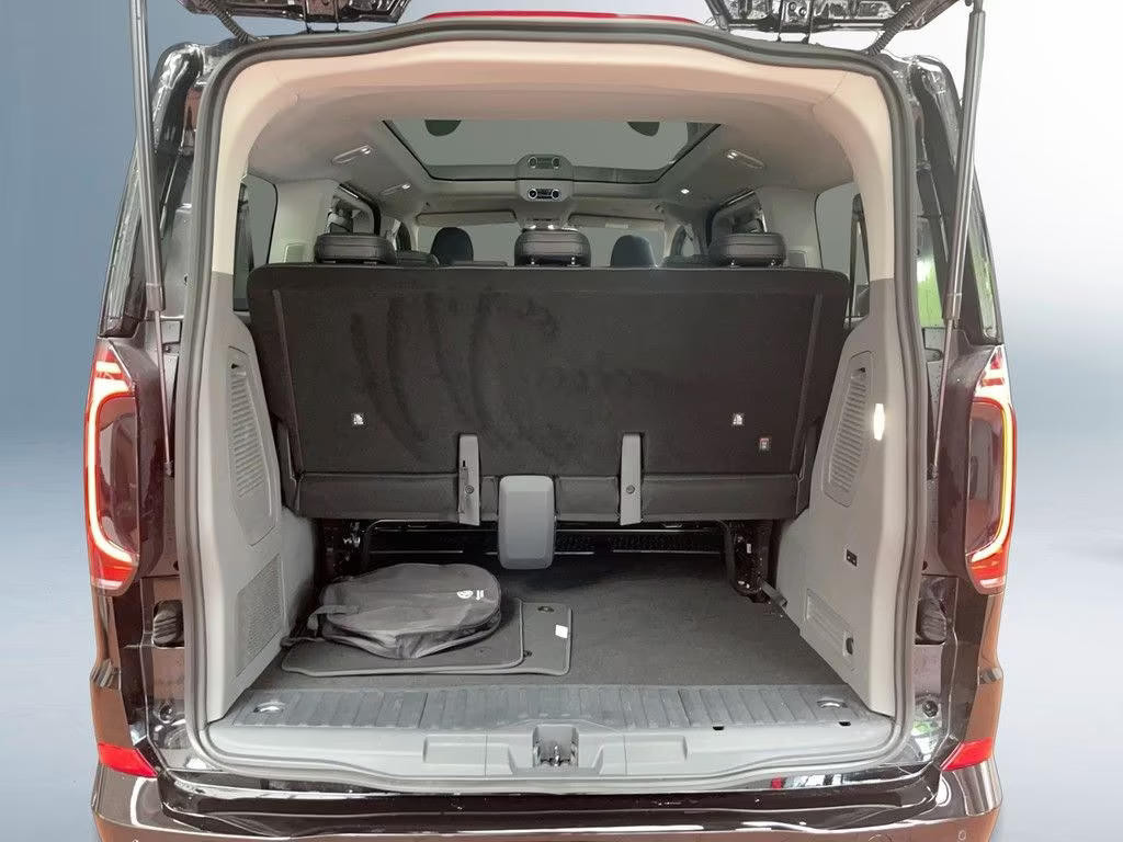 Volkswagen e-Caravelle