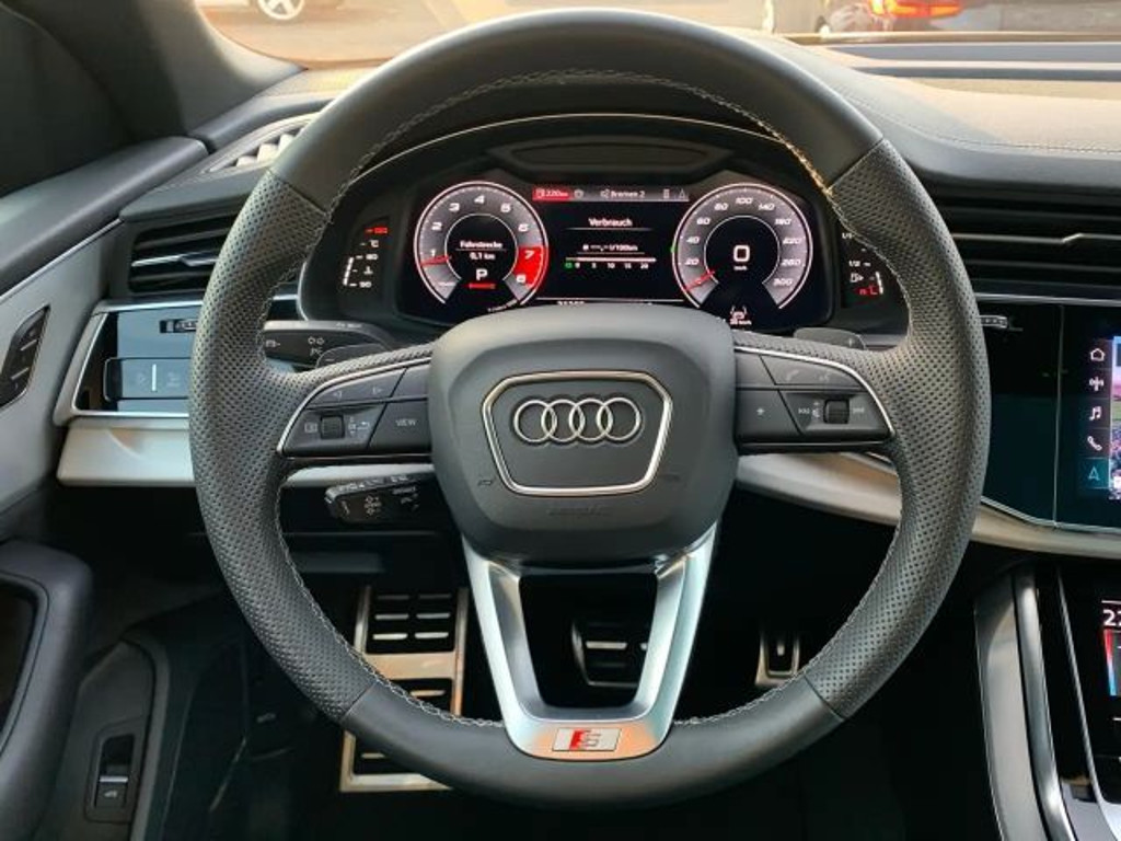 Audi SQ8