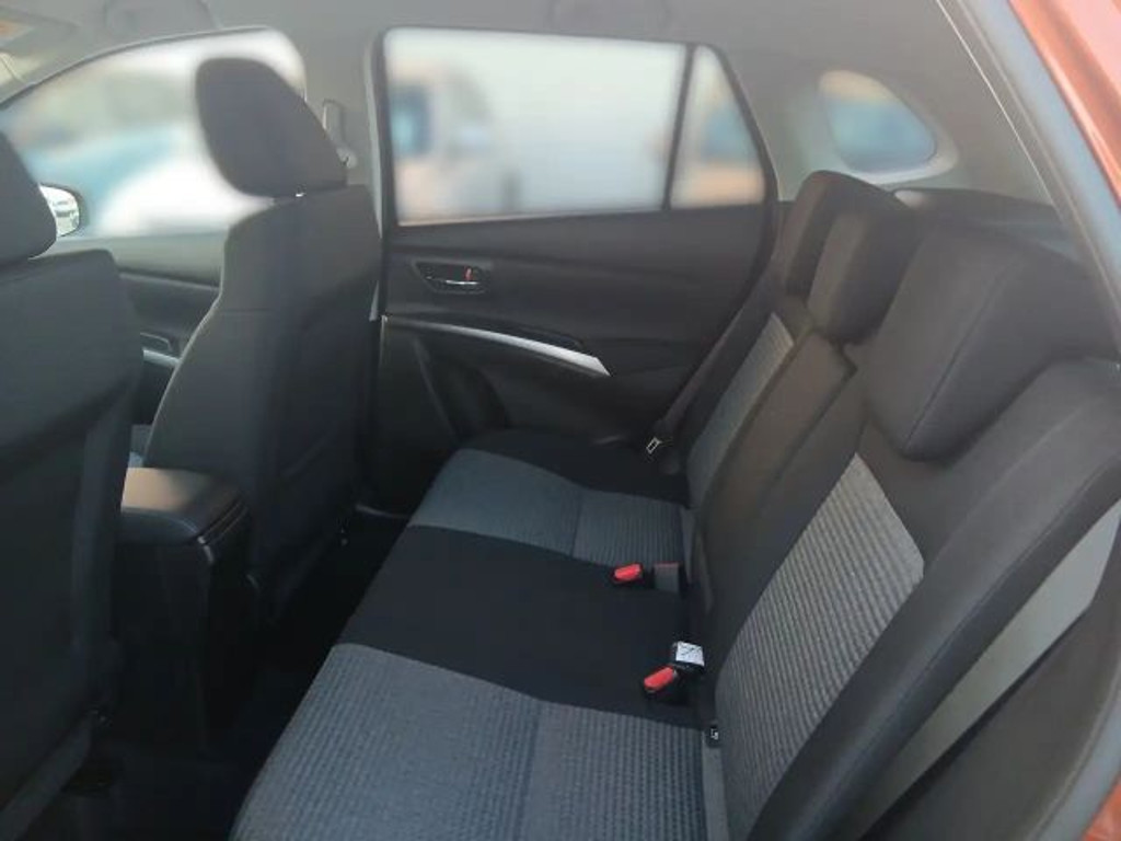 Suzuki S-Cross