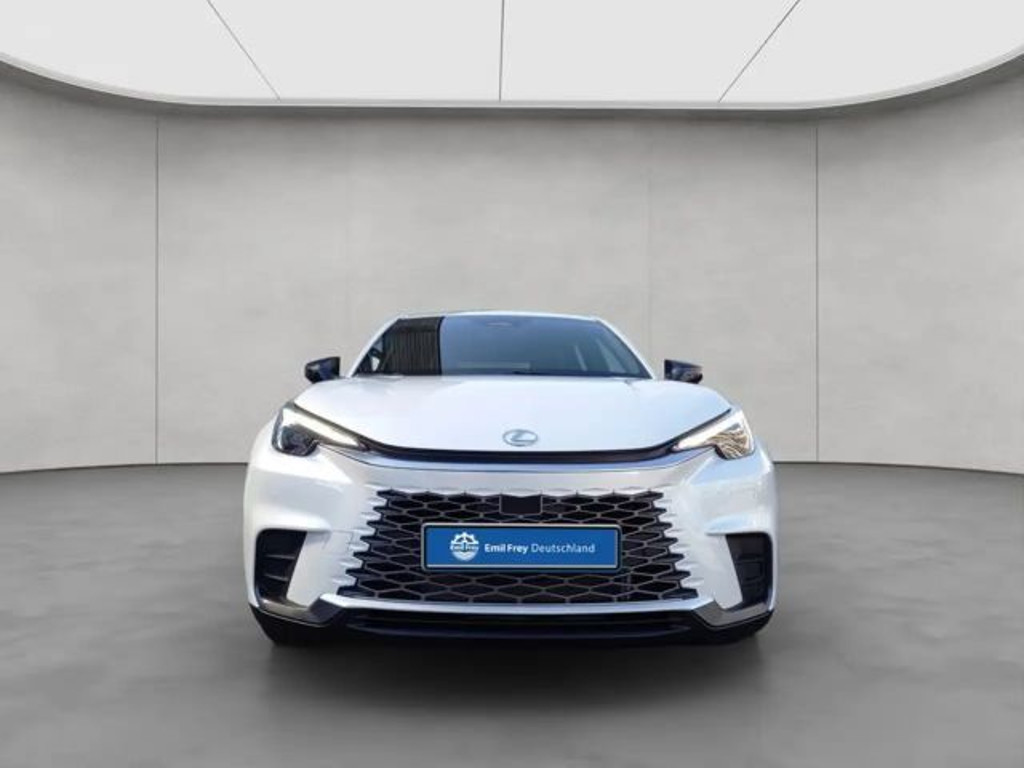 Lexus LBX