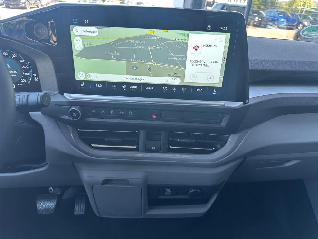 Volkswagen Caravelle