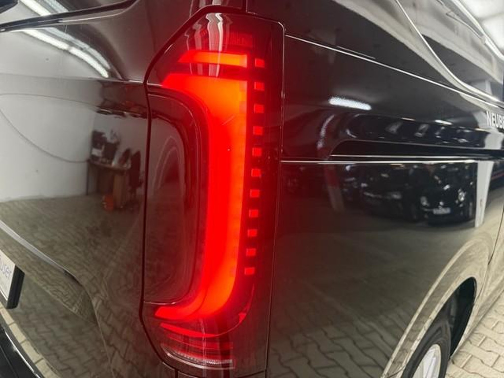 Volkswagen e-Caravelle