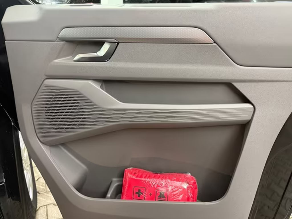 Volkswagen e-Caravelle