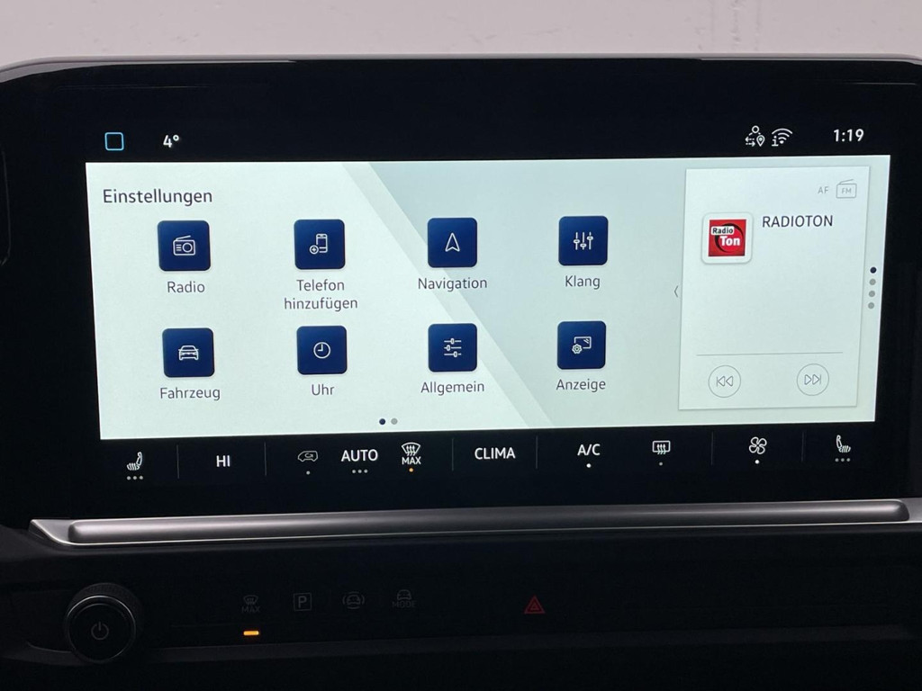 Volkswagen Caravelle