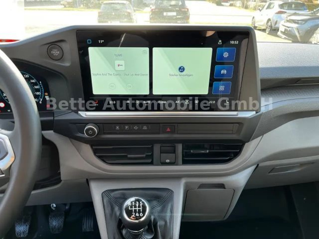 Volkswagen Caravelle