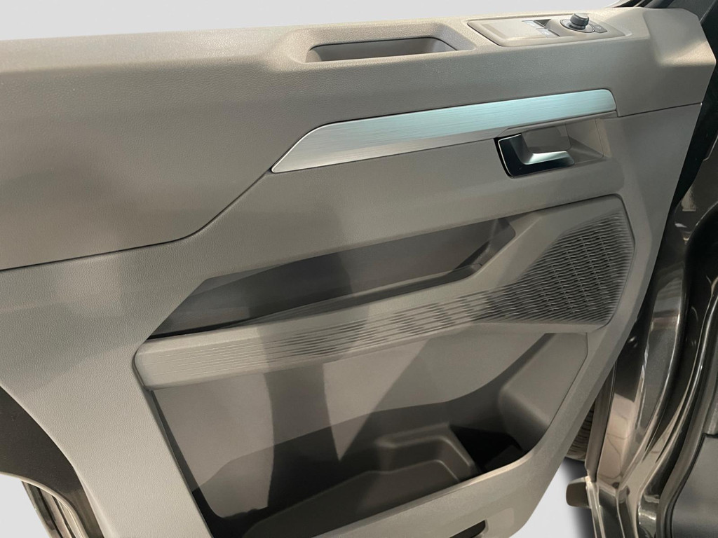 Volkswagen e-Caravelle