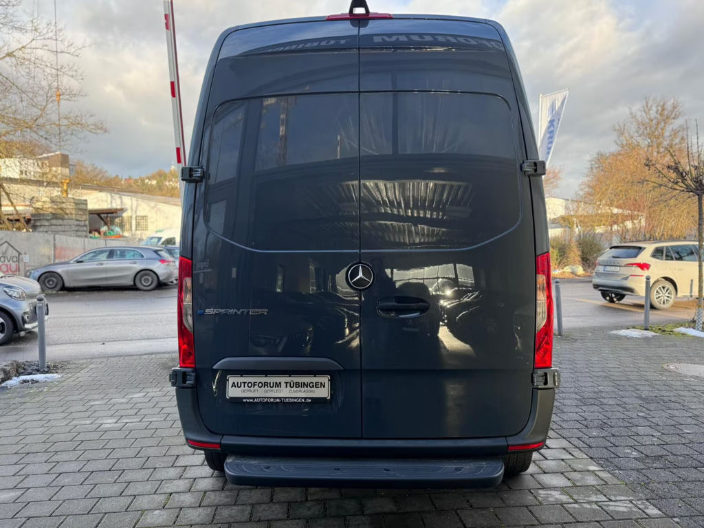 Mercedes-Benz eSprinter