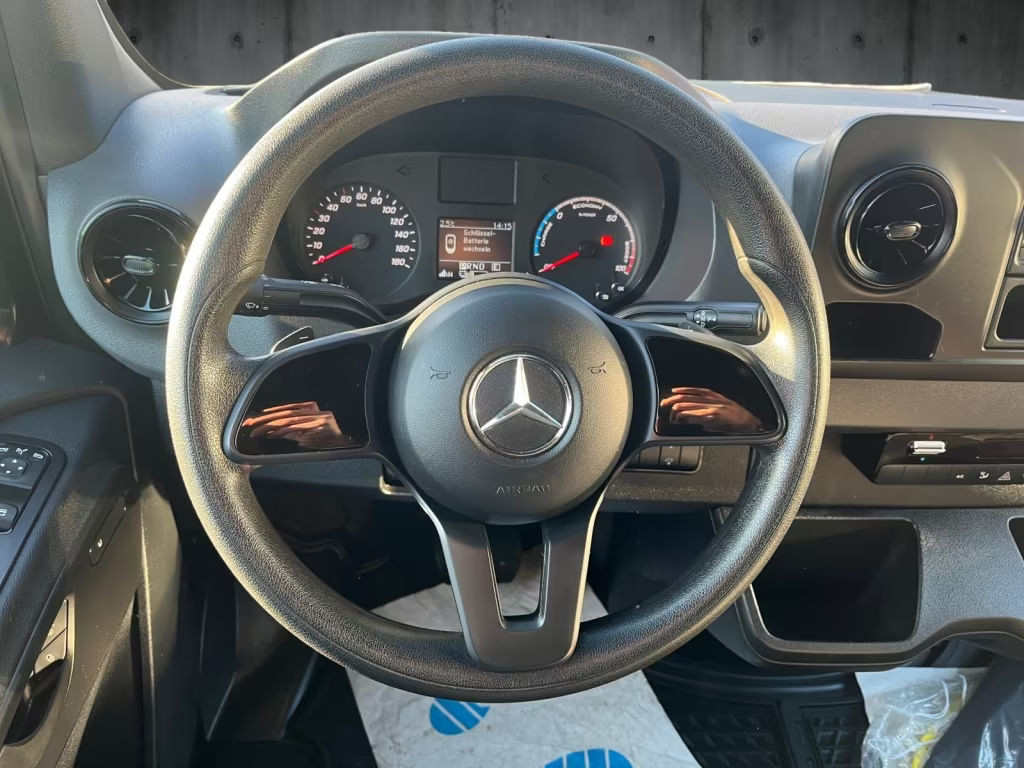 Mercedes-Benz eSprinter