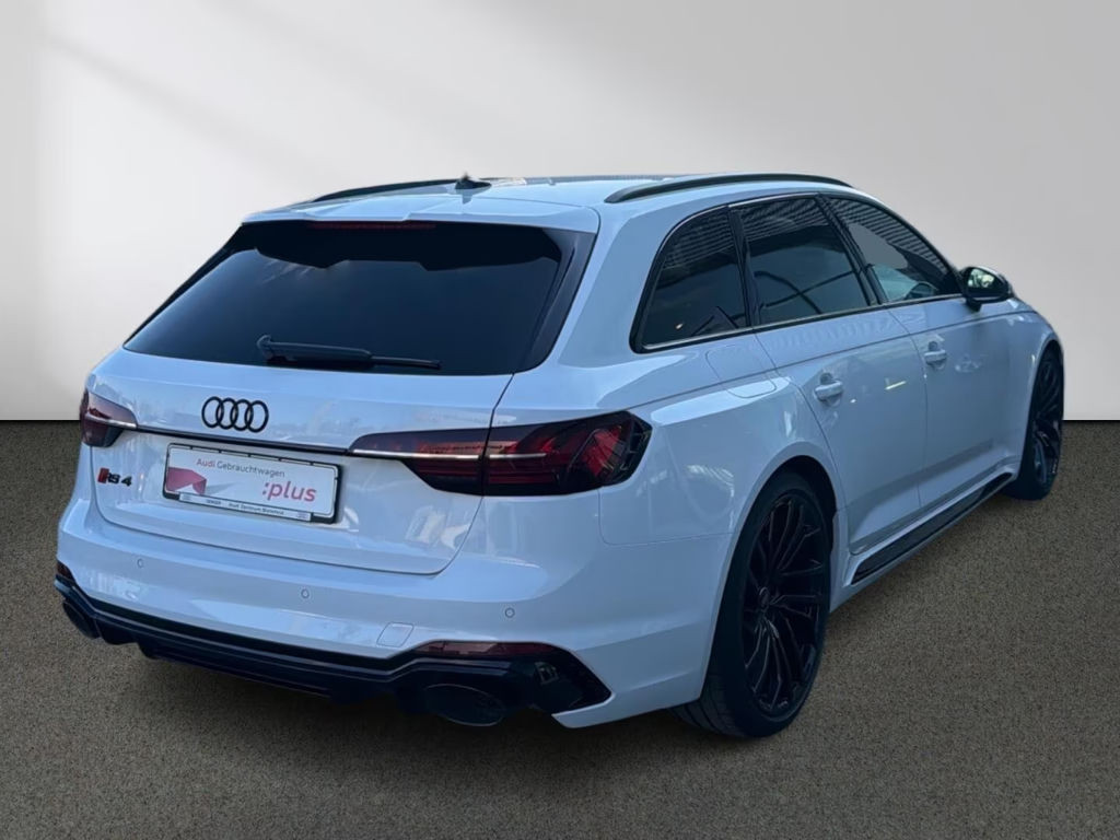 Audi RS4