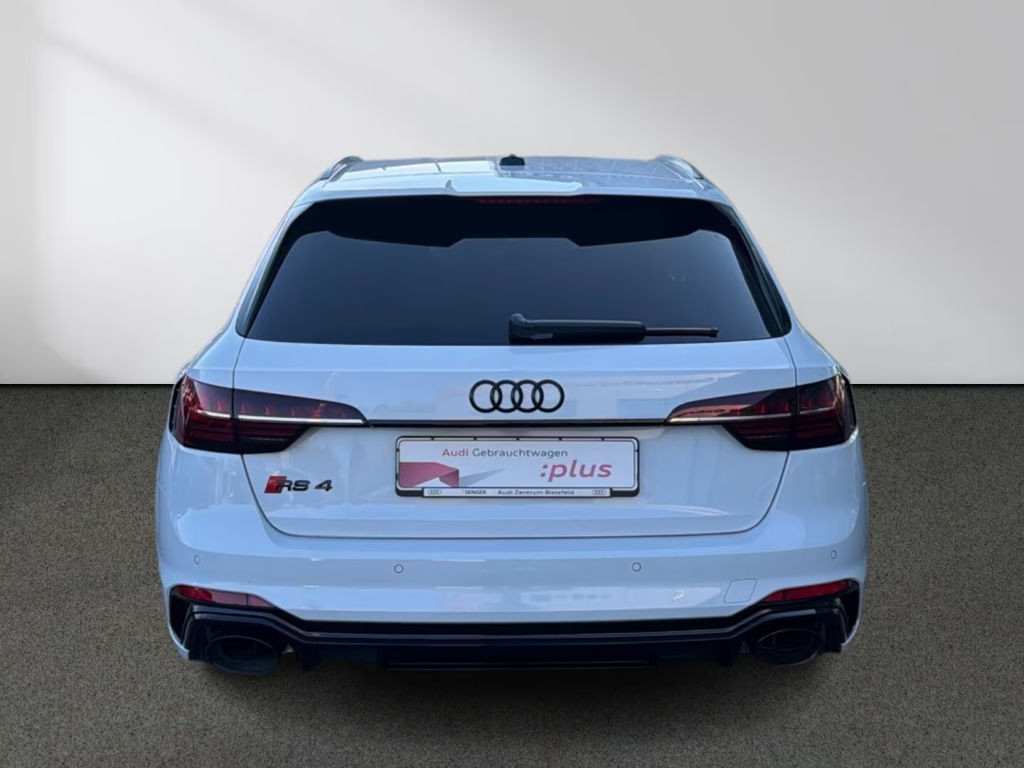 Audi RS4