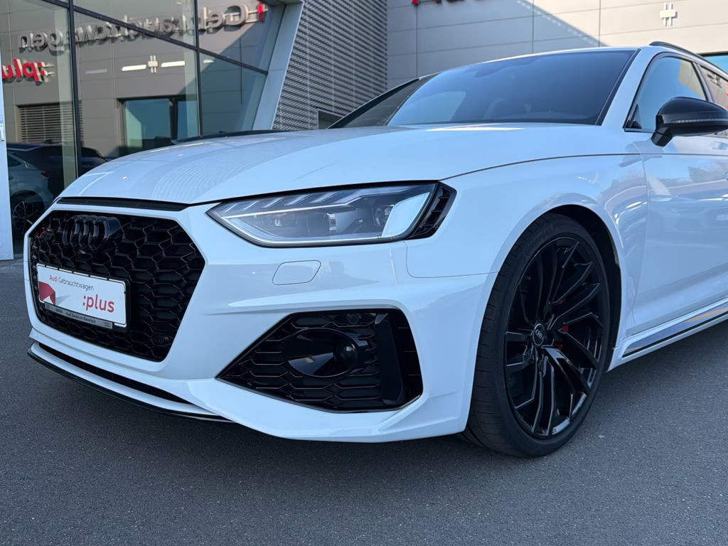 Audi RS4