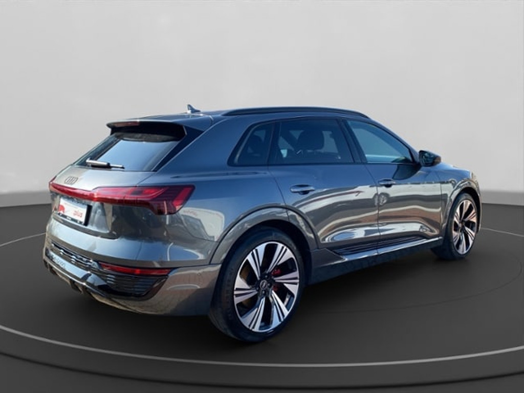 Audi Q8 e-tron