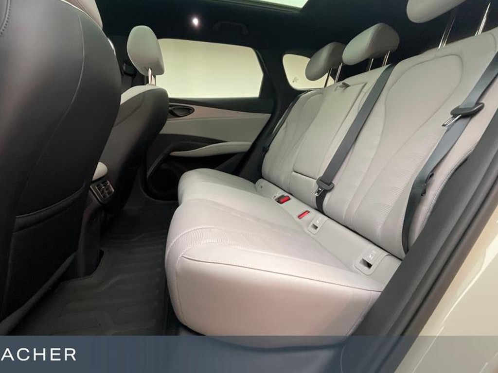 BYD Seal U