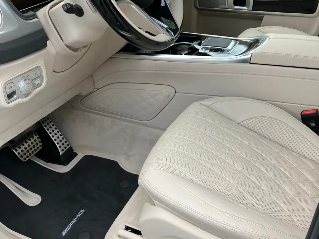 Mercedes-Benz G-Klasse