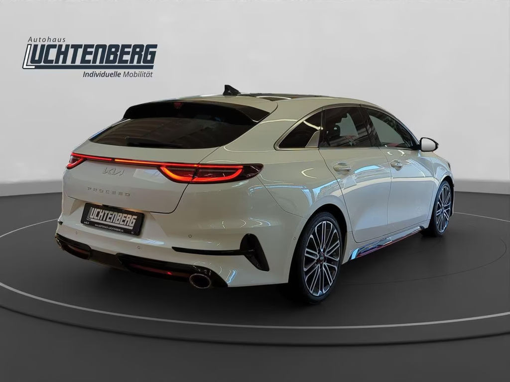 Kia ProCeed