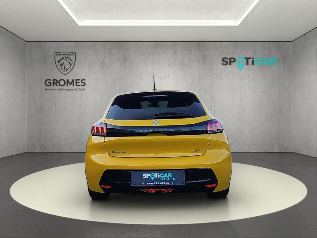 Peugeot e-208