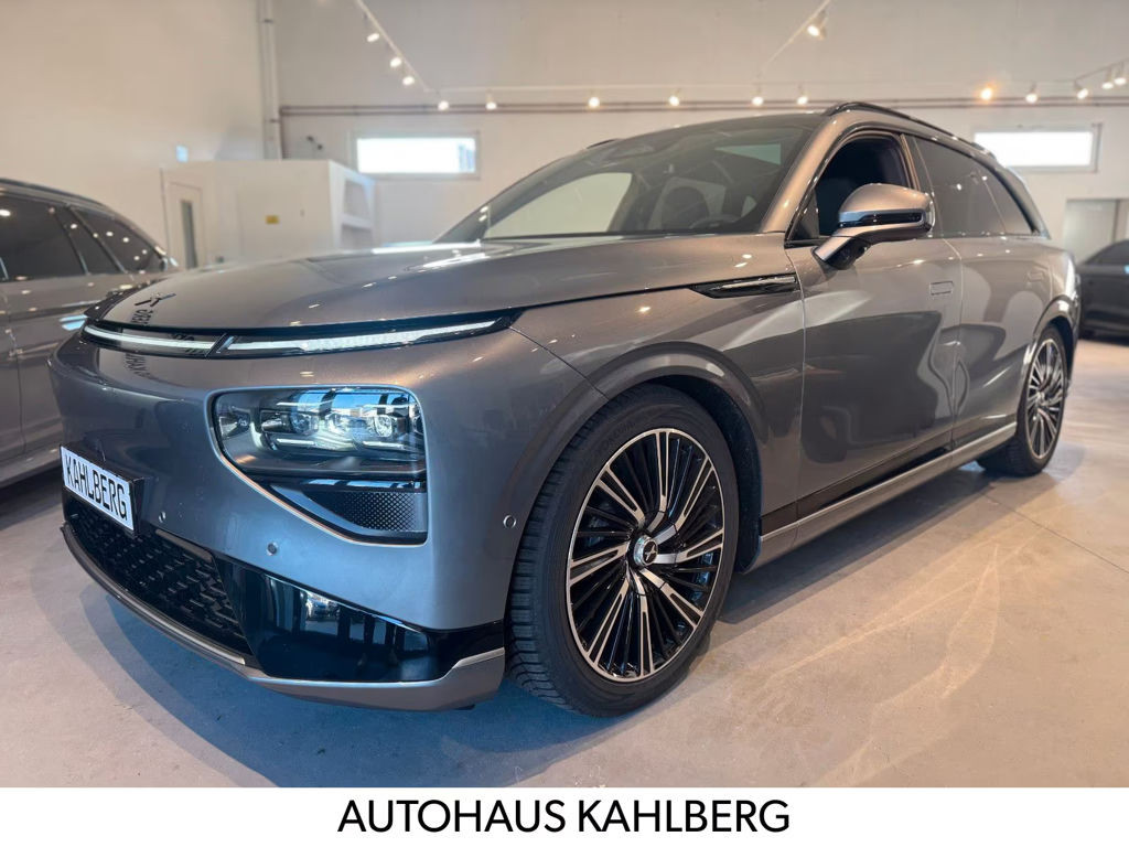 Xpeng G9